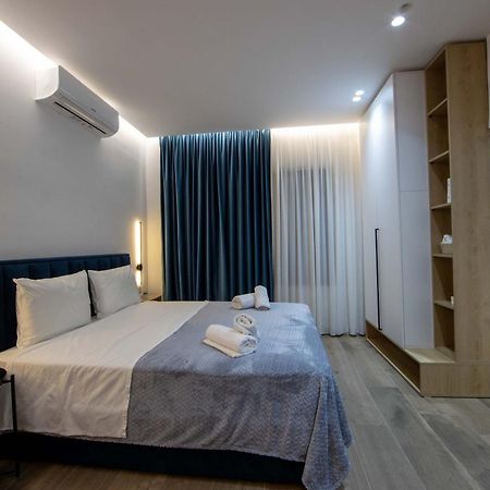 Niki'S Apartments Tirana Esterno foto